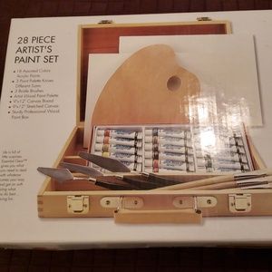NEW - ARTIST'S 28 Pc. PAINT SET